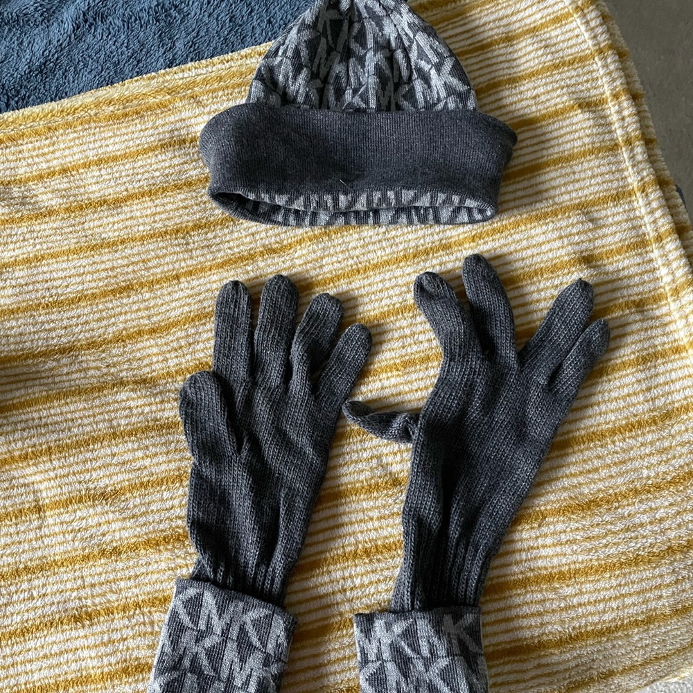 Michael Kors matching hat and gloves